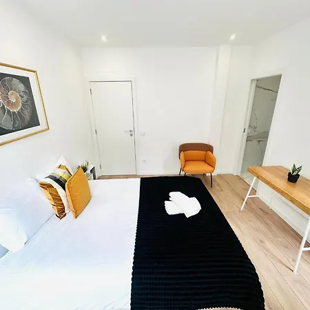 Апартаменты The Antonio Pedro House - No 2d - Stunning Three-bedroom