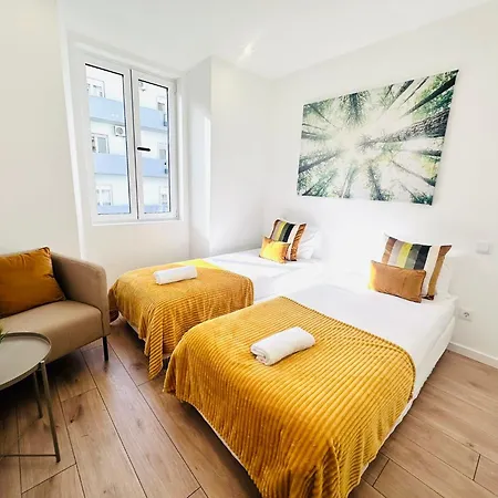 The Antonio Pedro House - No 2d - Stunning Three-bedroom Lisbona